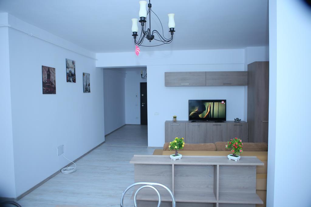 Rcc Apartaments Focşani Buitenkant foto